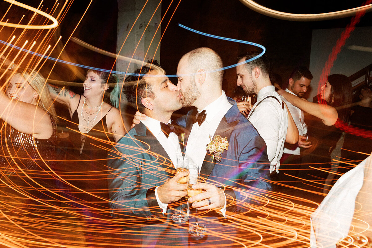 Austin-LGBTQ-Wedding-Photographer-featherandtwine-DG