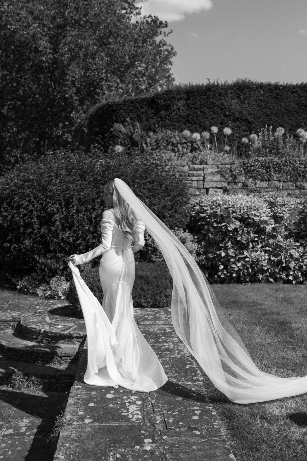Flora_And_Grace_Analog_35mm_Editorial_Wedding_Photographer (1 von 1)-94