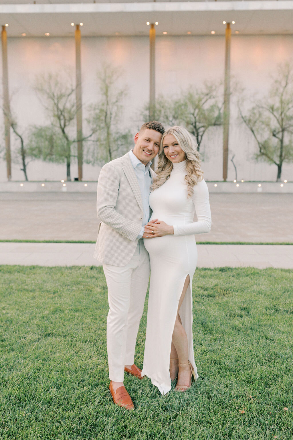 ChristianRumleyPhotography_Leah+Ricky_Maternity_TheKennedyCenter-253