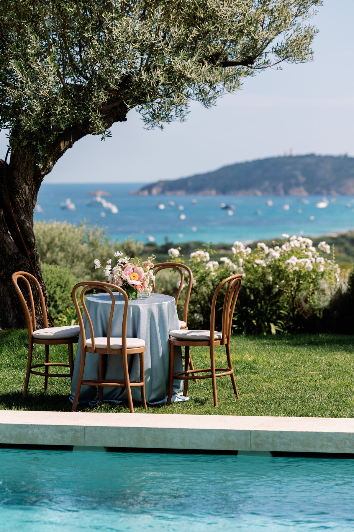 Chateau-de-Messardiere-wedding-Floraison9
