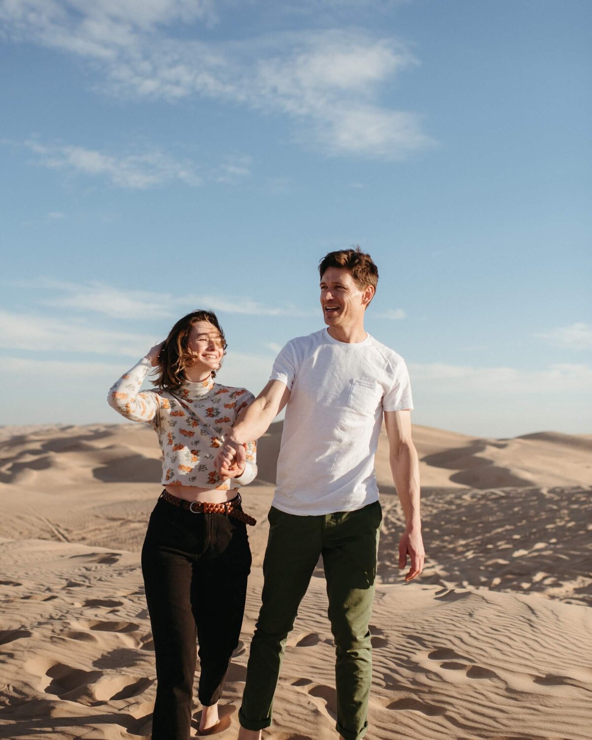 rachel-dale-couple-desert-sunset-engagement-jackson-county-oregon