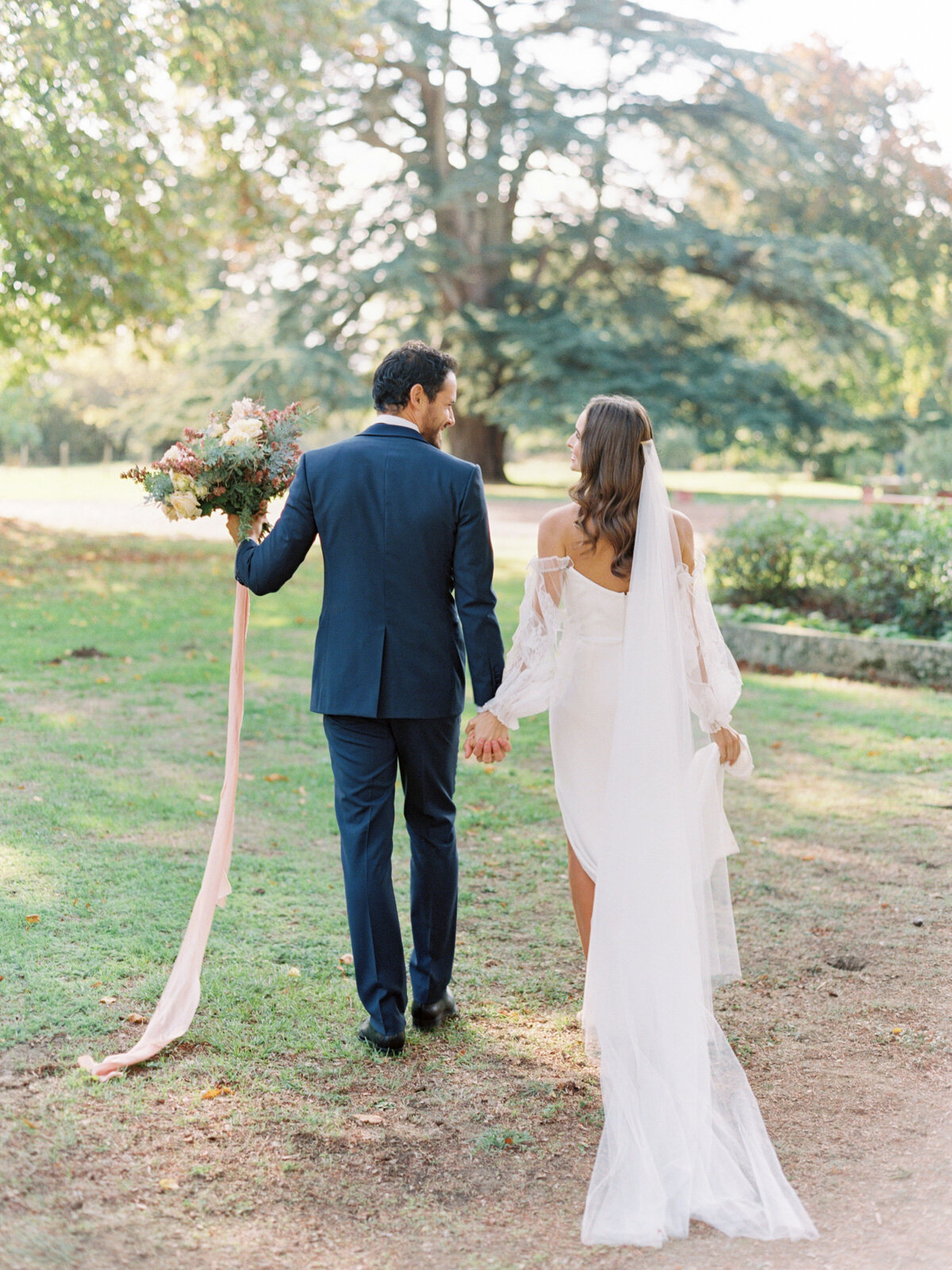 chateau-bouthonvilliers-wedding-paris-wedding-photographer-mackenzie-reiter-photography-71