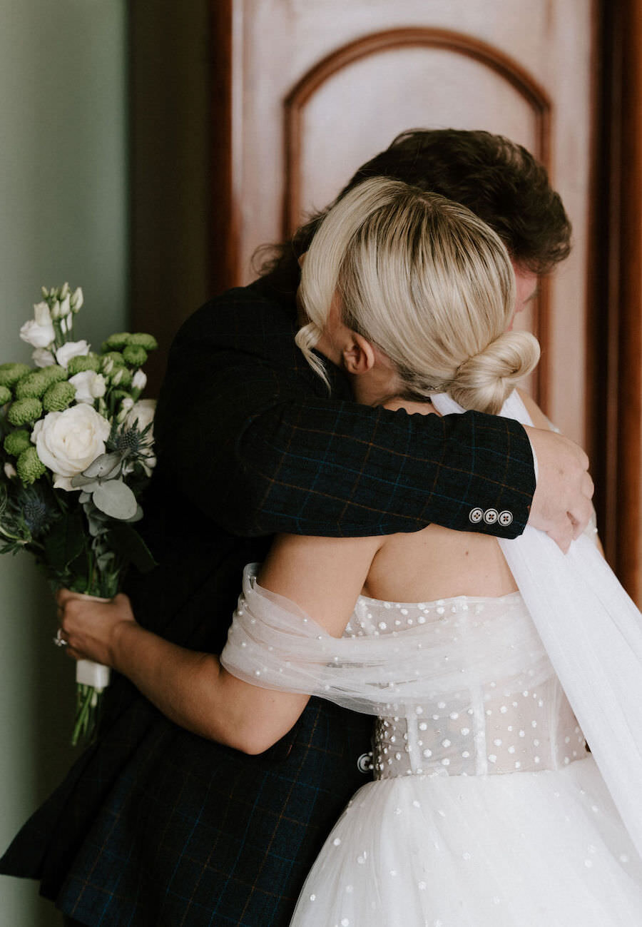 Nicola-Campbell-Timeless-Wedding-Photographer-Scotland-Errol-Park-Siobhan&Cameron-26