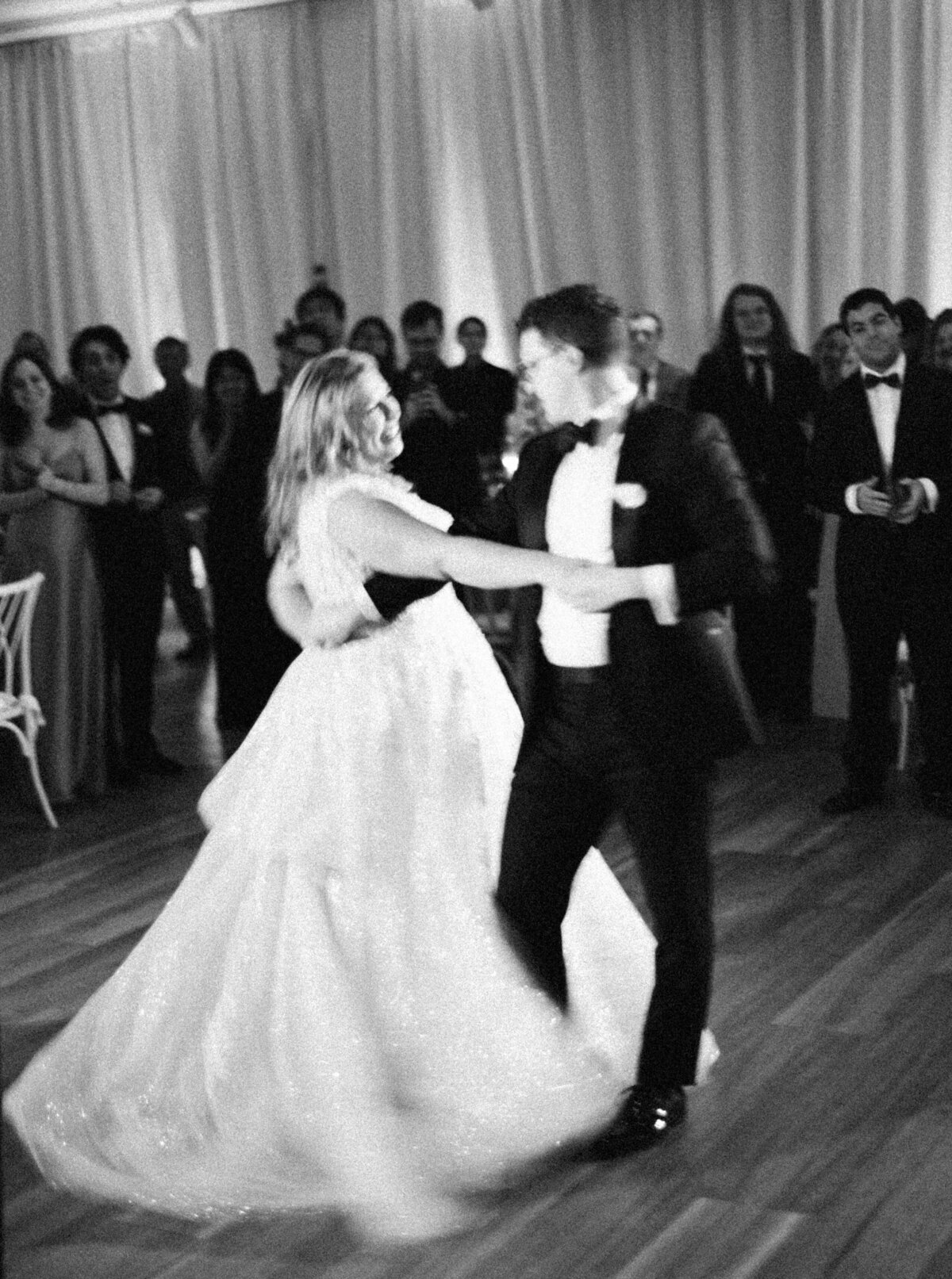 first-dance-at-temple-beth-el-ri