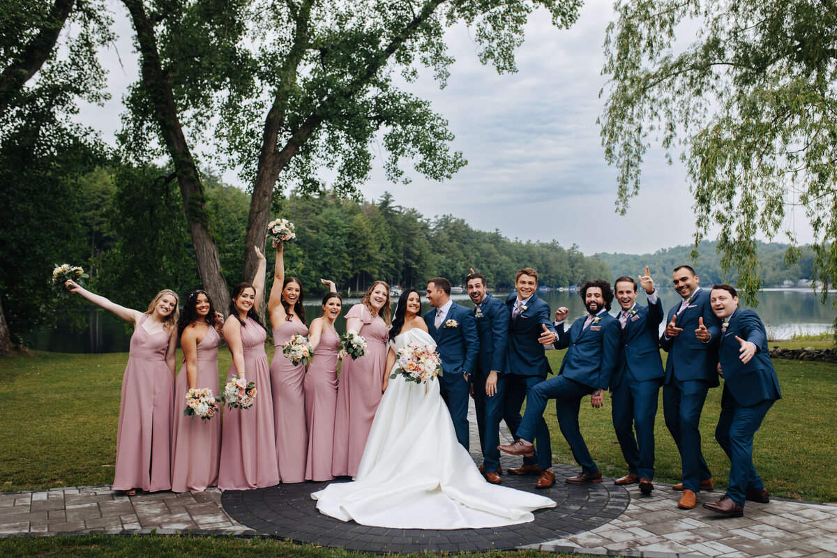 crooked-lake-inn-wedding-photographer-07