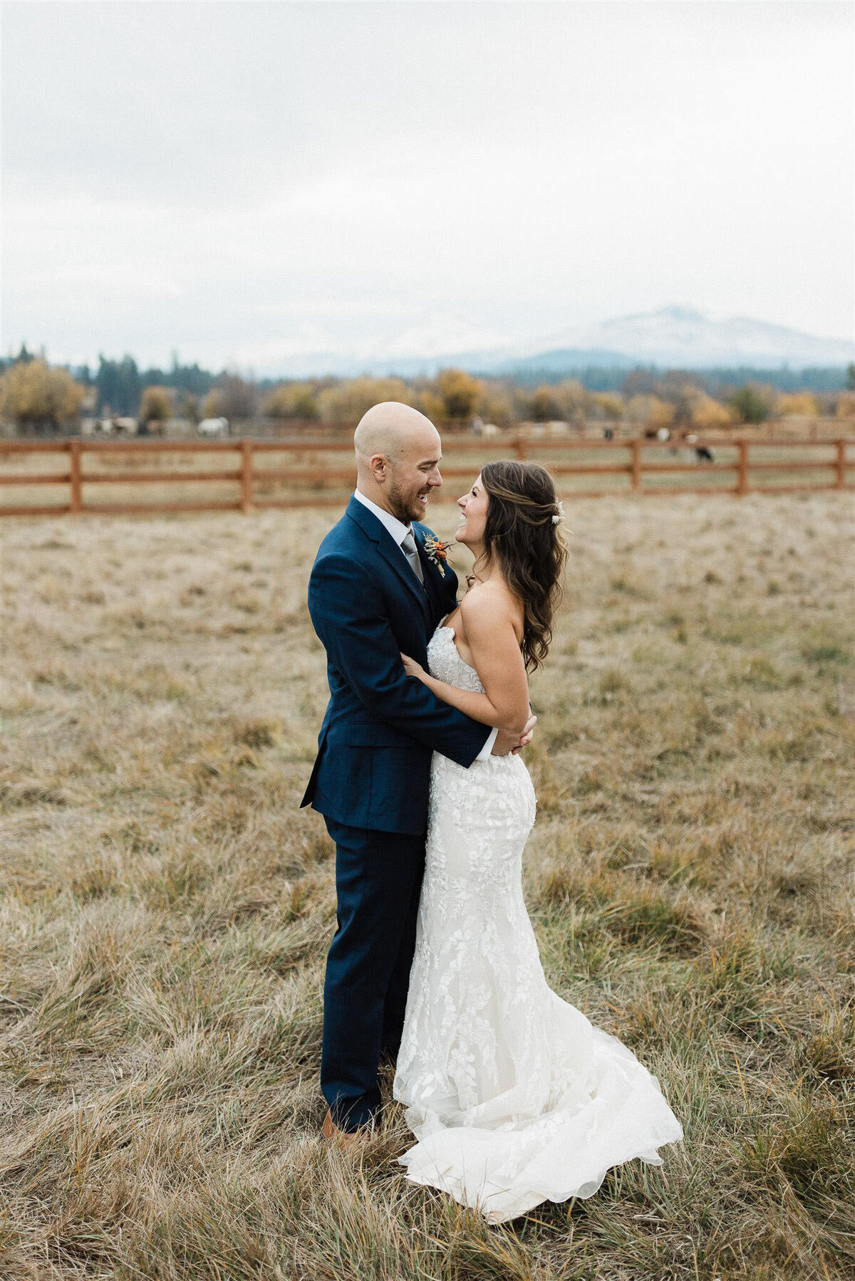 black-butte-ranch-sisters-oregon-wedding-023