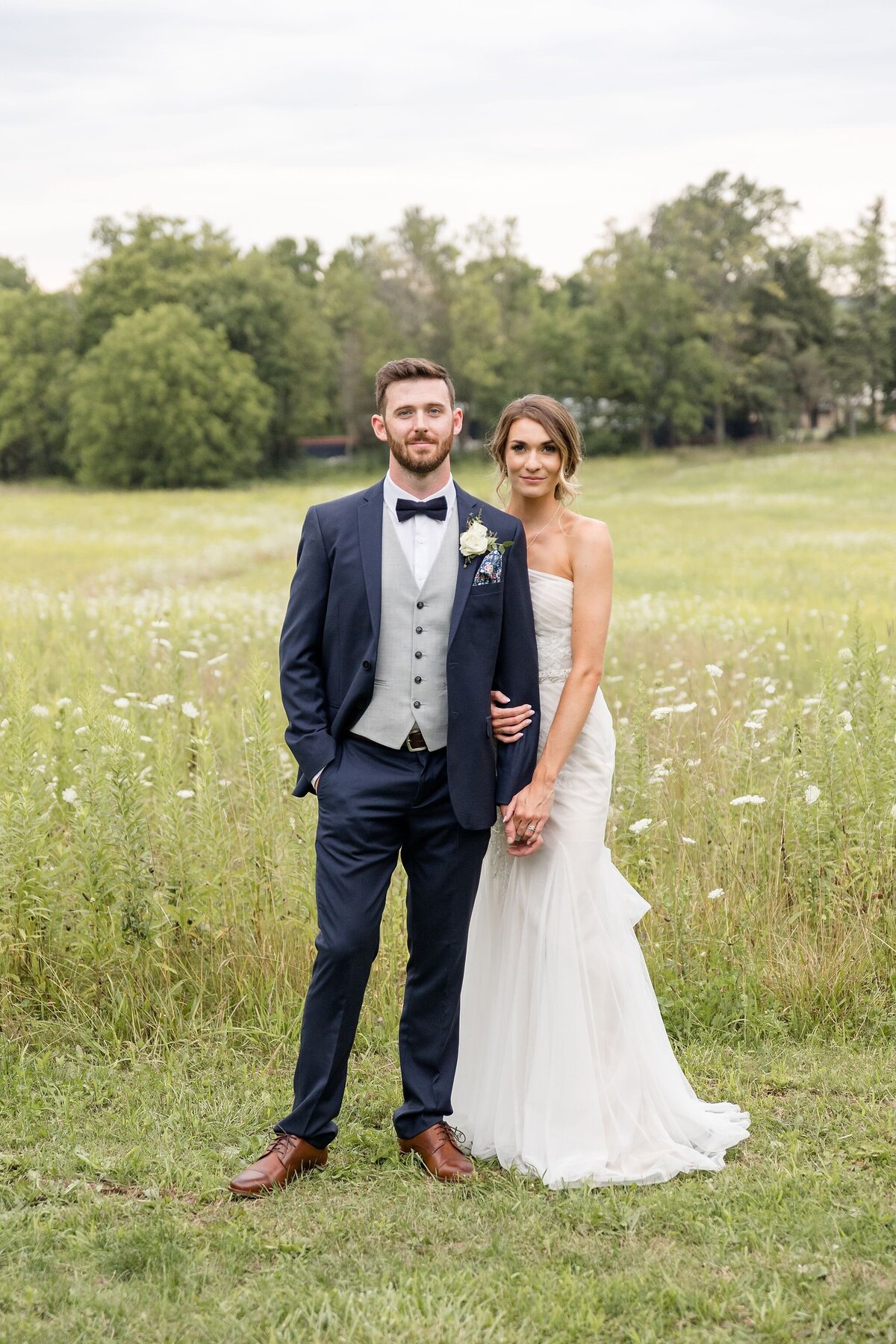 Kate and Brendan Wedding Sneak Peeks - Dylan and Sandra Photography -48