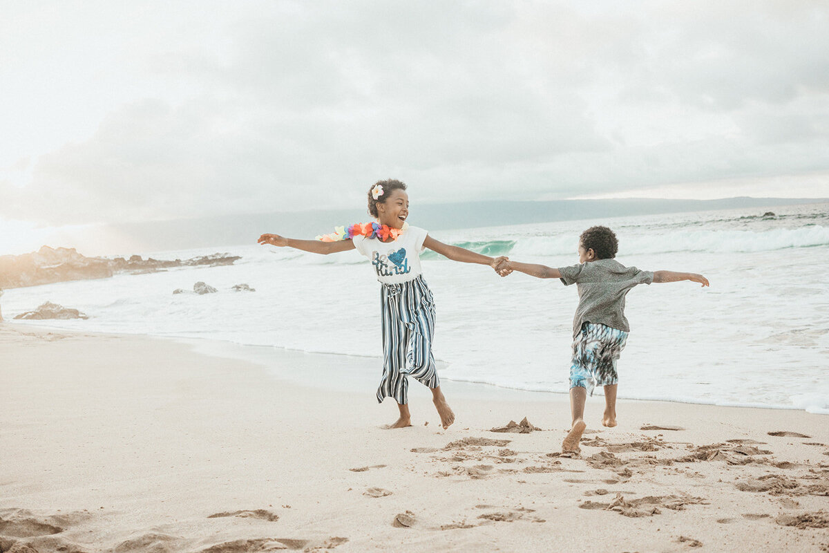 Rachael-Zimmerman-Photography-Denver-Colorado-Maui-Hawaii-LGBTQ-Adventure-Photographer-Family-03
