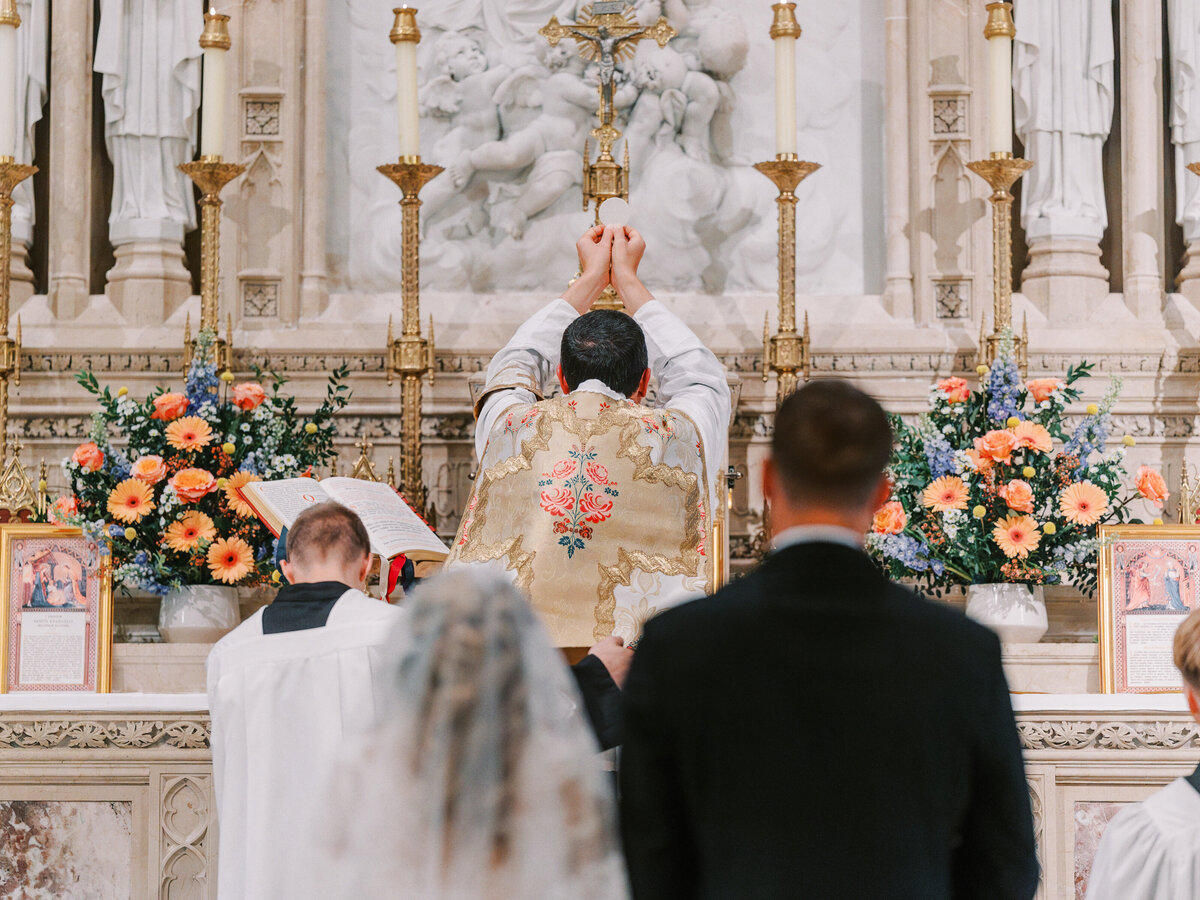 Catholic Wedding Photographers Laura and Matthew