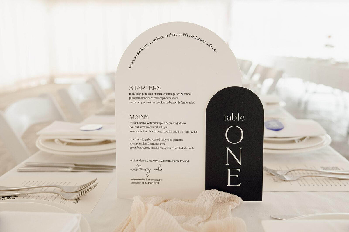 table_one_sign