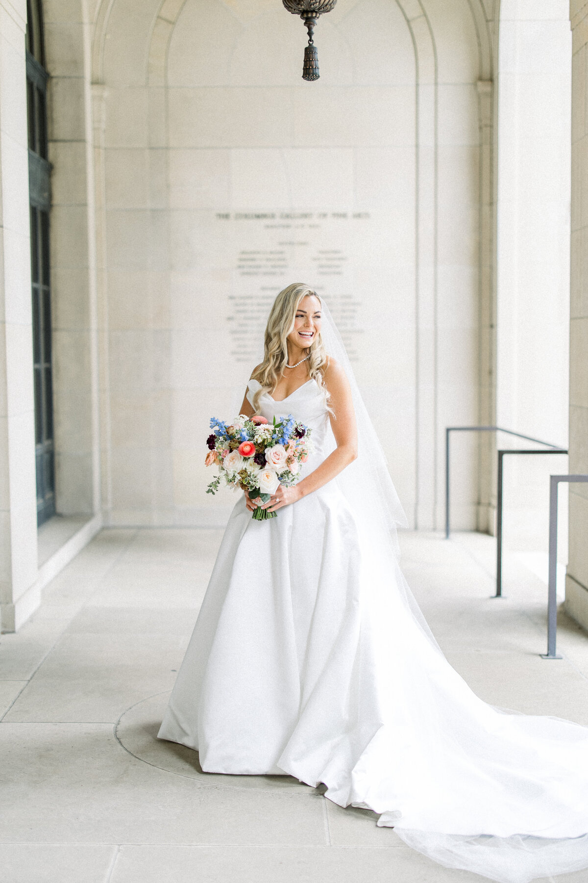 Luxury wedding at Columbus Museum of Art in Columbus Ohio