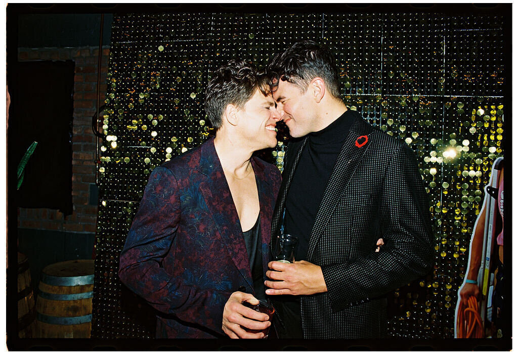08-red-velvet-lgbtq-welcome-party-belles-lounge-detroit-modern-vintage-events