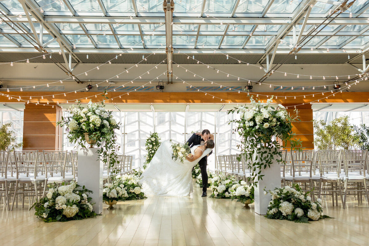 Kimmel Center Wedding_Susan Hennessey Photography_55