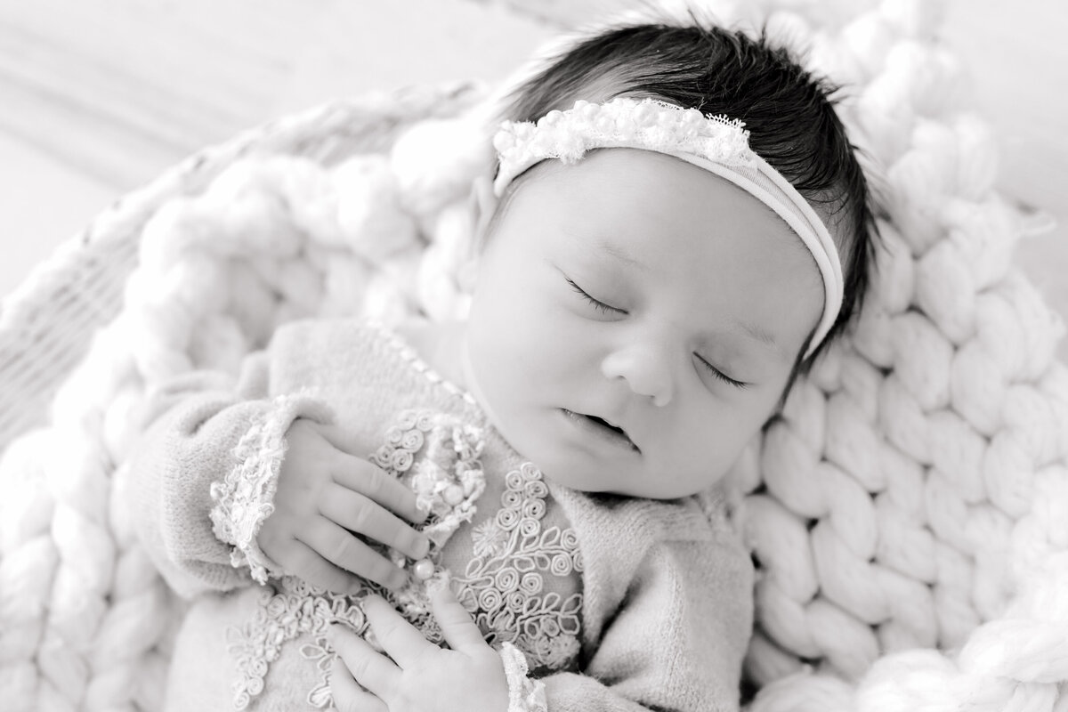 Sanderson - Newborn-32