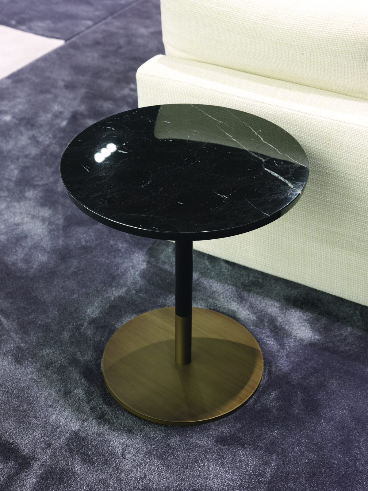stiletto_small_table_11_HR