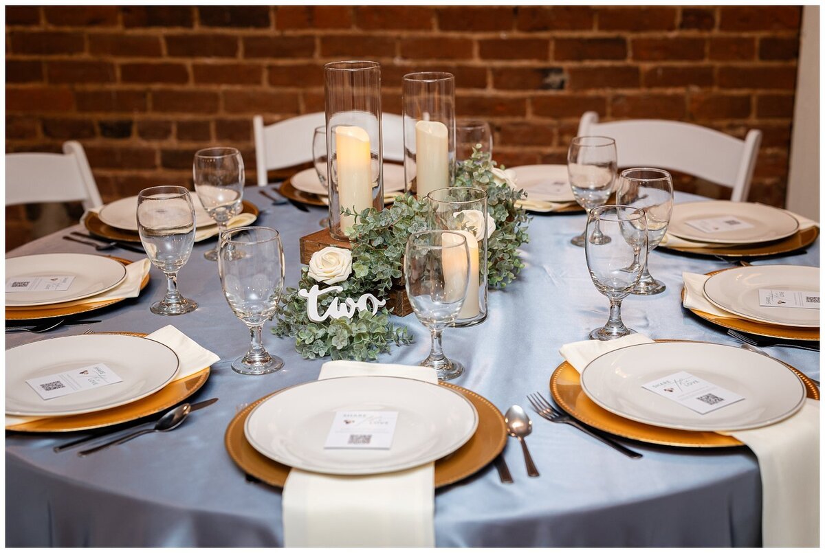 Golden Horseshoe Inn Micro Wedding Virginia_0008