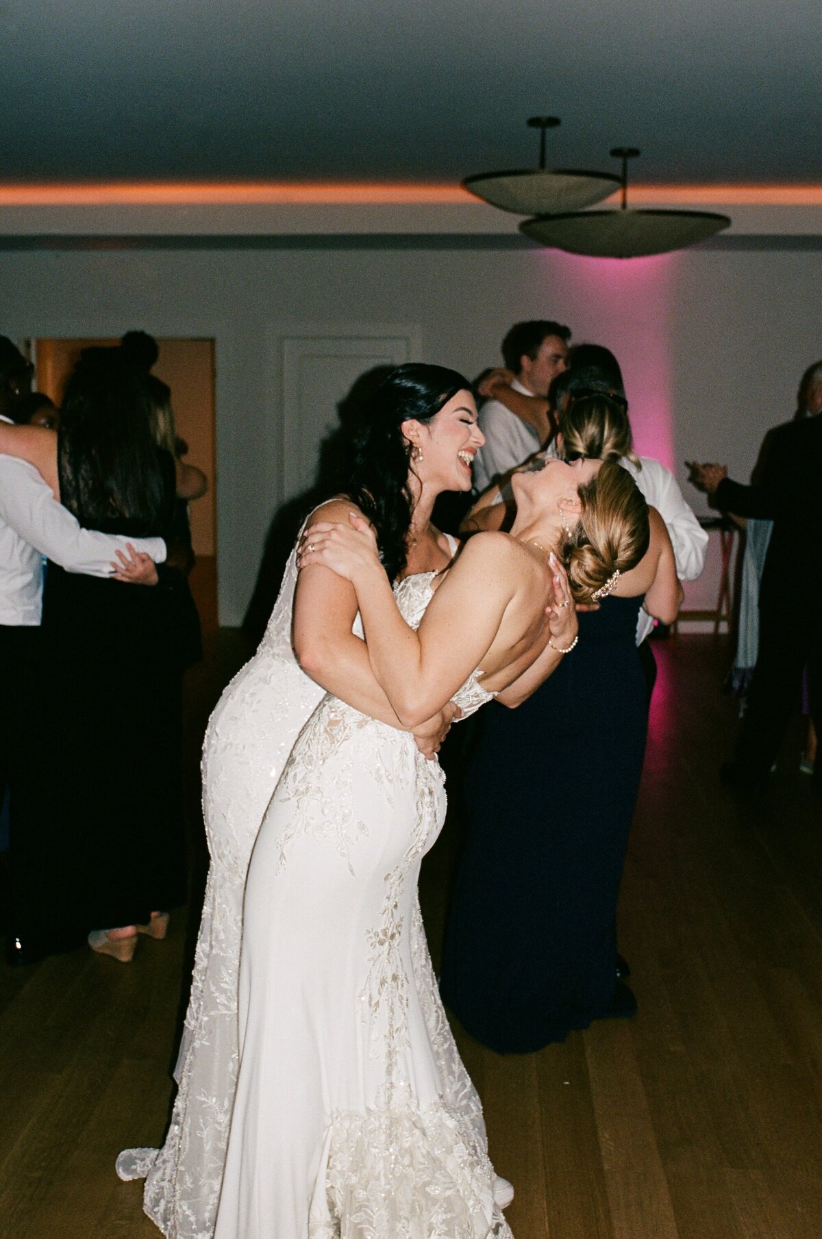 Lakehouse-Wedding-FilmPhotographer3