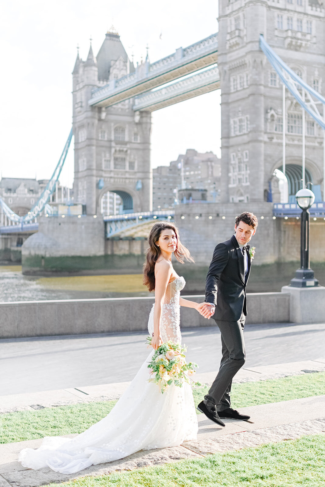 MorganeBallPhotography-Wedding-London-SparklingMoments-01-TowerBridge-76-3422_websize