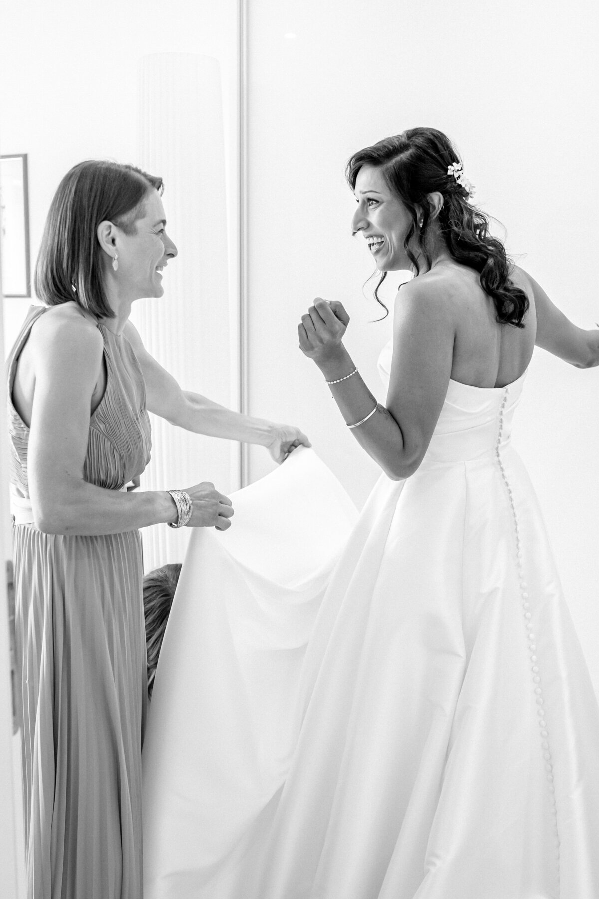 Croatia-wedding-Mestrovic-Gallery-Split-Victoria-Amrose-Photography (17)