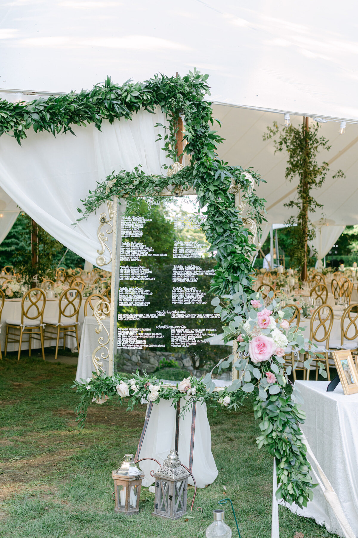 ct-tented-wedding-flowers-enza-events-3