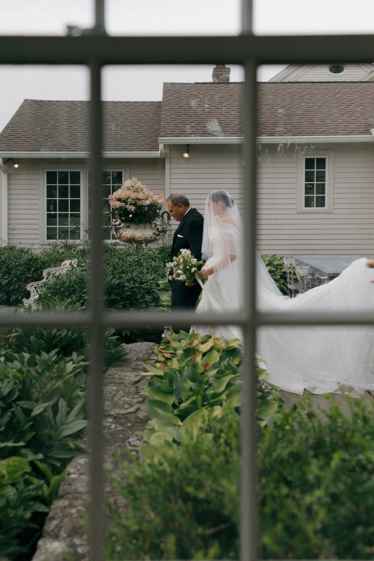 Elegant film photography showcasing sophisticated wedding photography at Lion Rock Farm luxury venue. Lauren Alatriste combines editorial aesthetics with authentic wedding documentation, creating destination imagery that feels both artistic and genuinely celebratory.