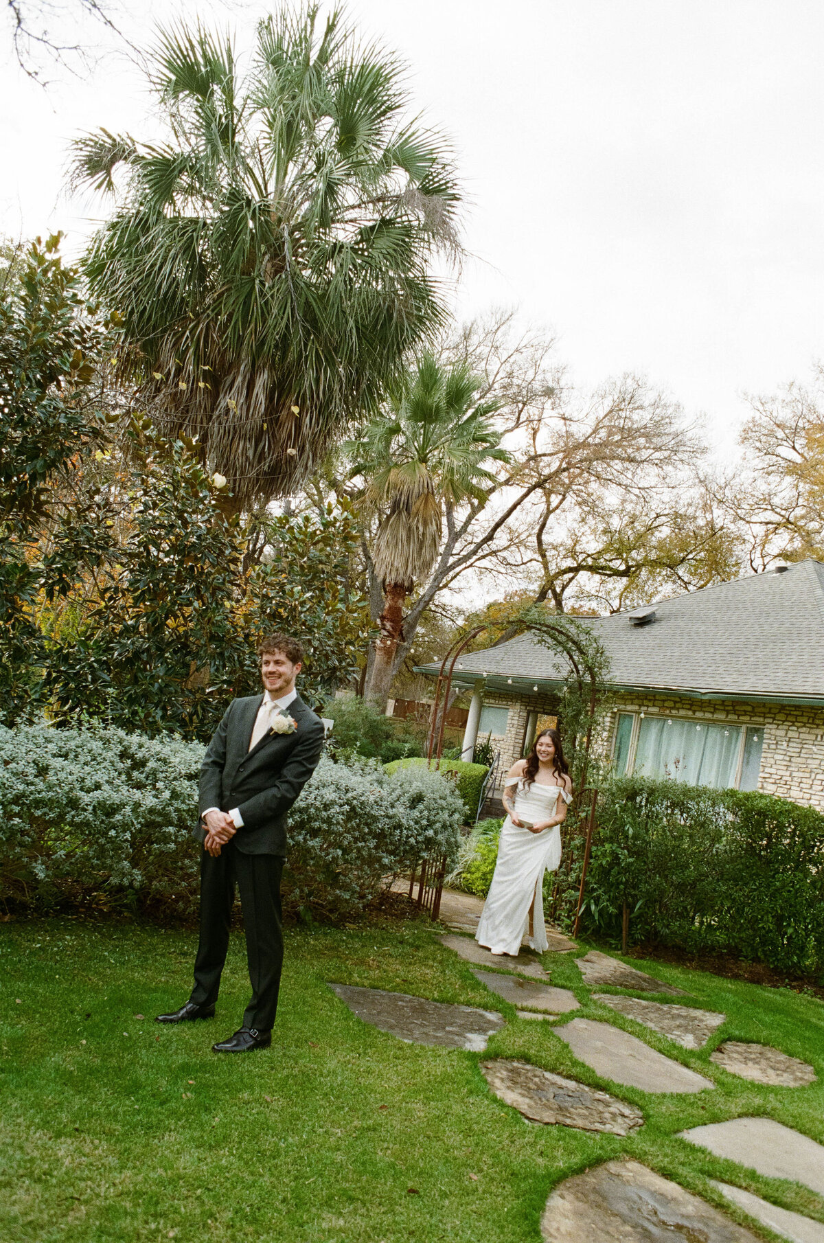 Lindsey&AlexWeddingPhotos_Film_AustinWeddingPhotographer_HereafterFilms_-20