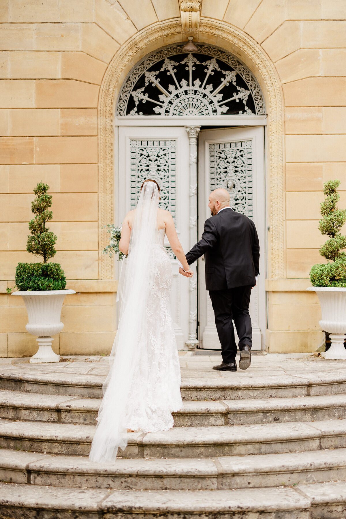 Modern_Chic_Chateau_Valouze_Destination_Wedding_Photographer-99