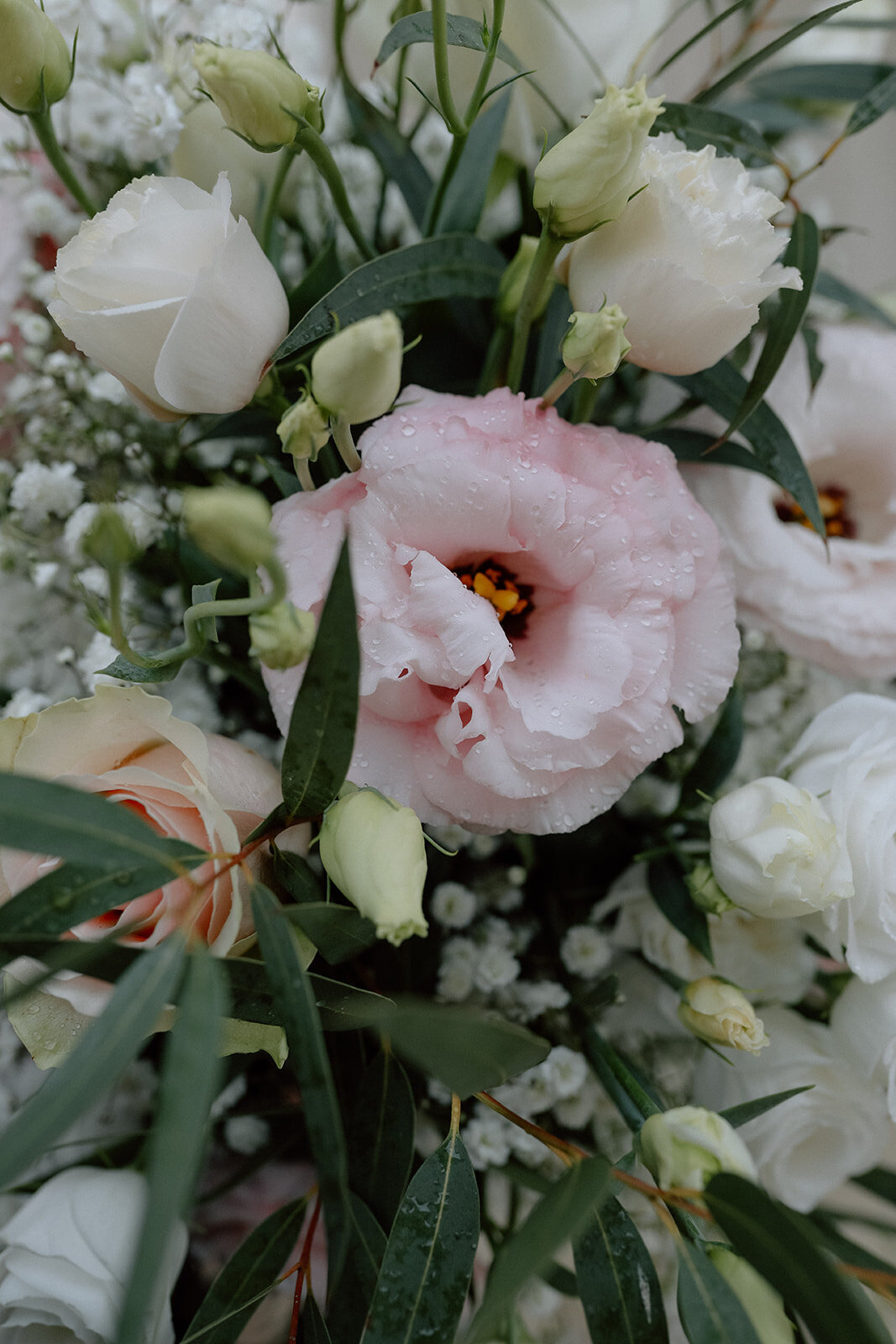 4documentary-wedding-details-lisa-lark-photography