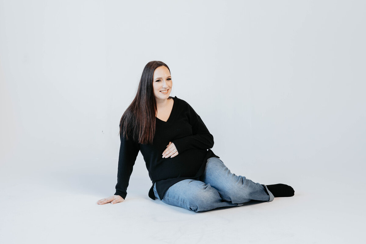 Kara - Maternity-88