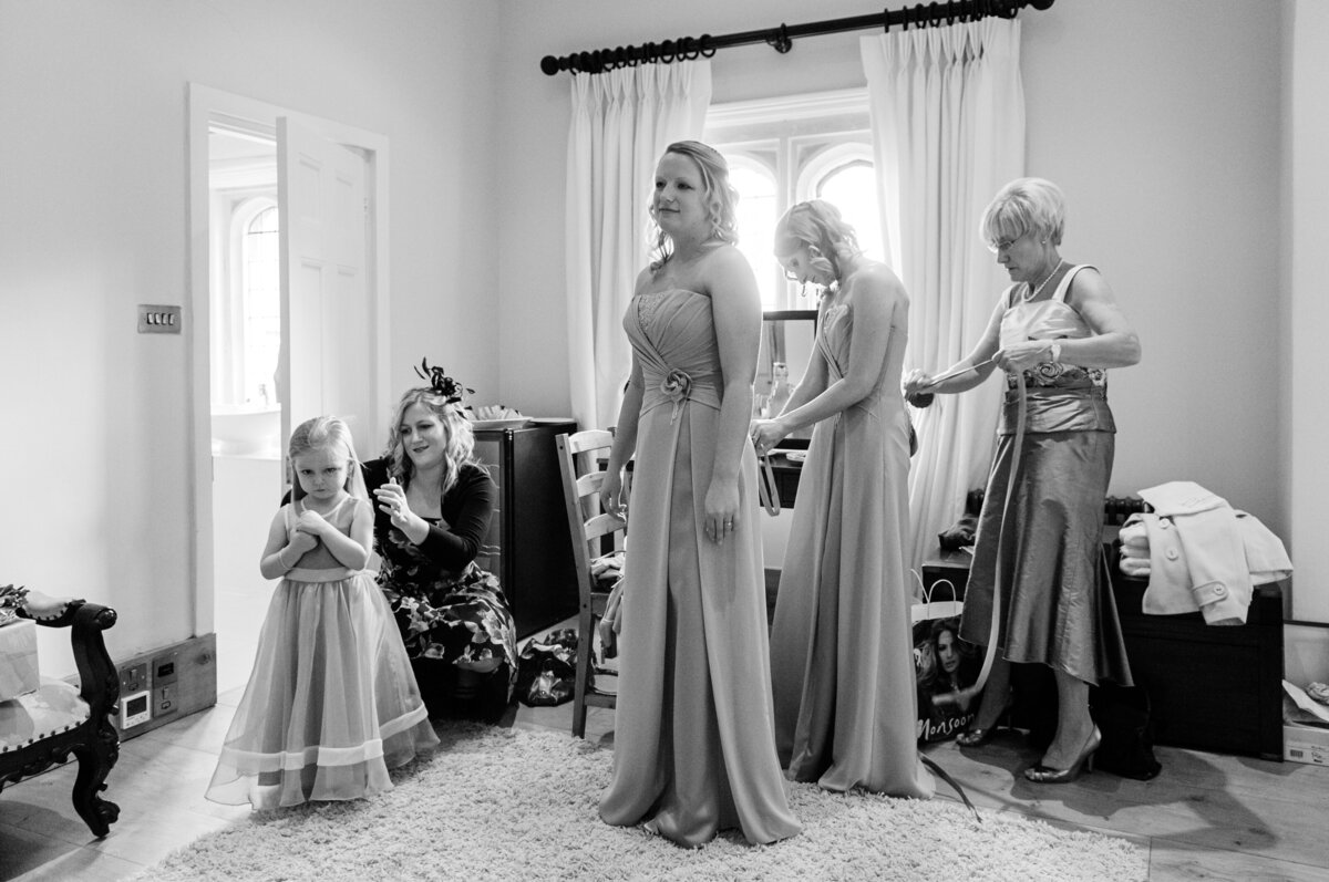 Notley-Abbey-wedding-photography-1037