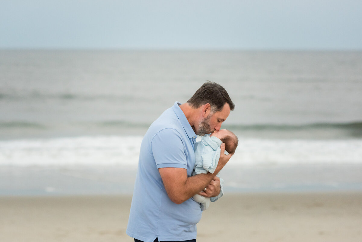 Boston-Newborn-photographer-family-photography-Bella-Wang-Photography-outdoor-baby-beach-session-76