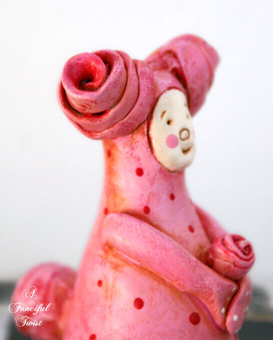 frieda-abigail-flower-side