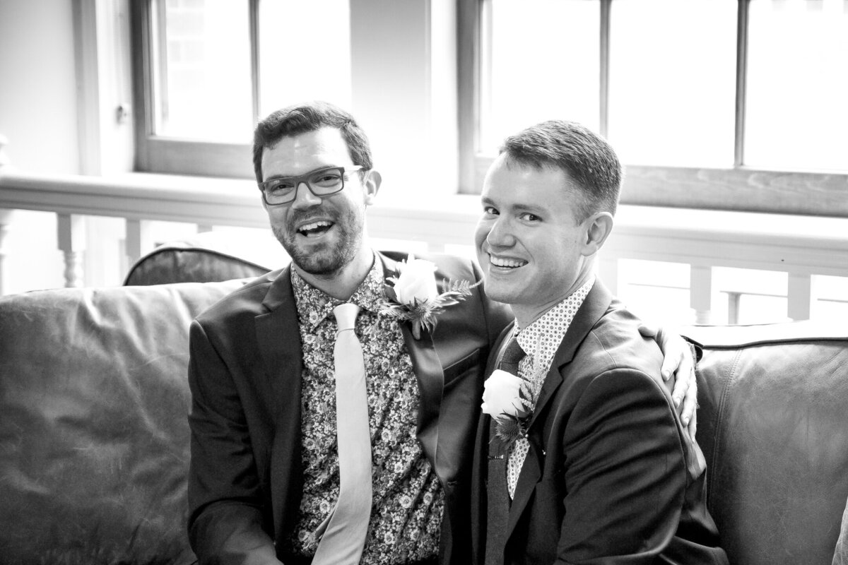 mankato-mn-lgbt-friendly-wedding-photographer-36