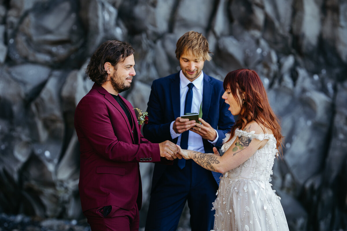 REYNISFJARA Iceland Elopement -43