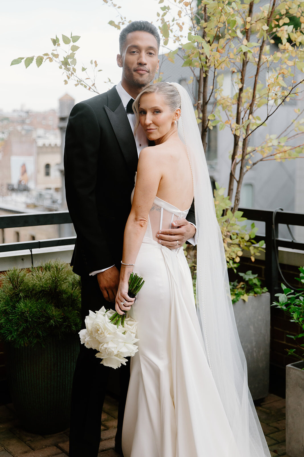 bride and groom nyc elopement