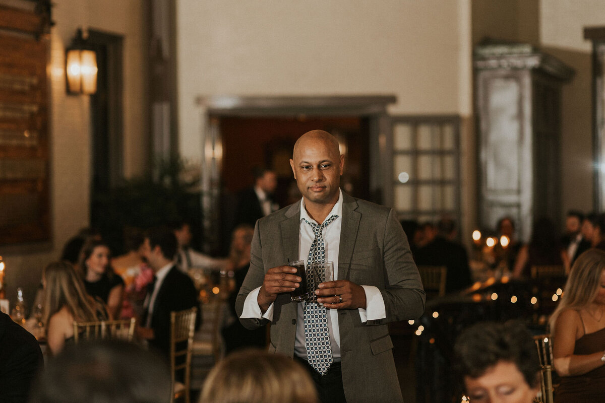 WELLING-FLORES.Wedding.EngineersClub-rcptn-64