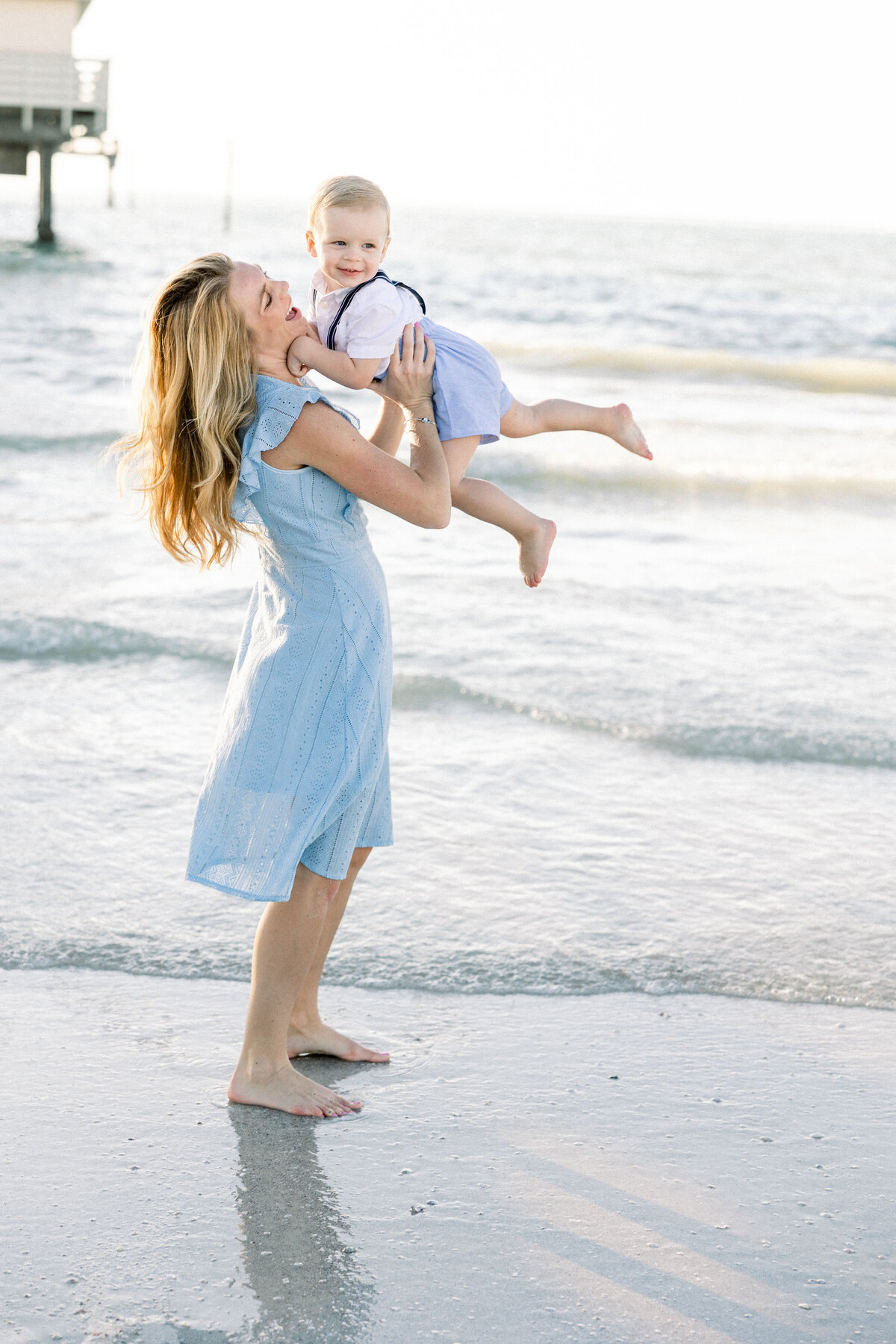 Jennifer Kamen Photography Minneapolis St. Paul Minnesota Tampa Florida Destination Wedding Engagement Lifestyle Newborn Family Photographer floridanewbornphotographer
