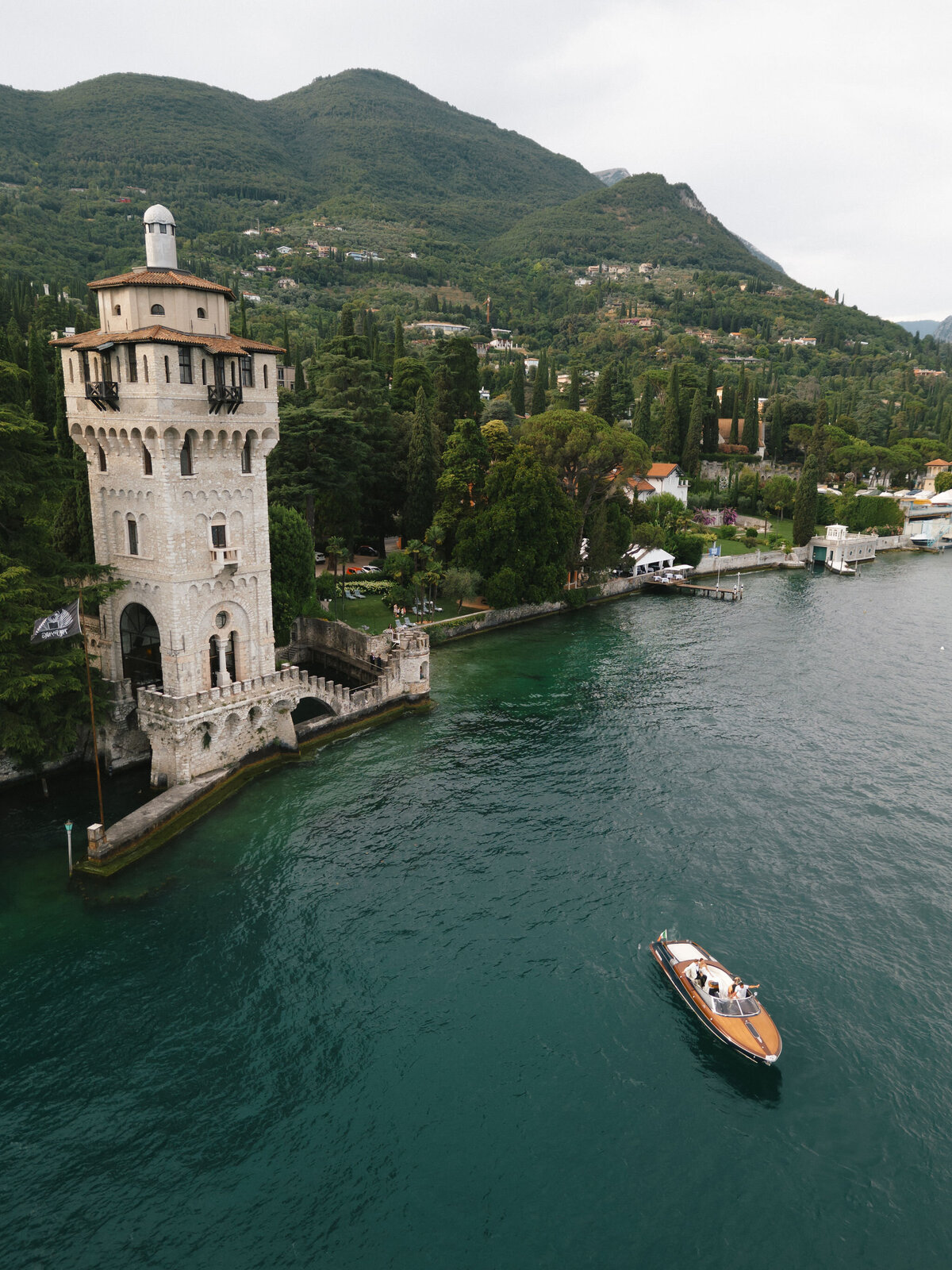 EclecticEleganceLLC_Lake-Garda-DRONE-15