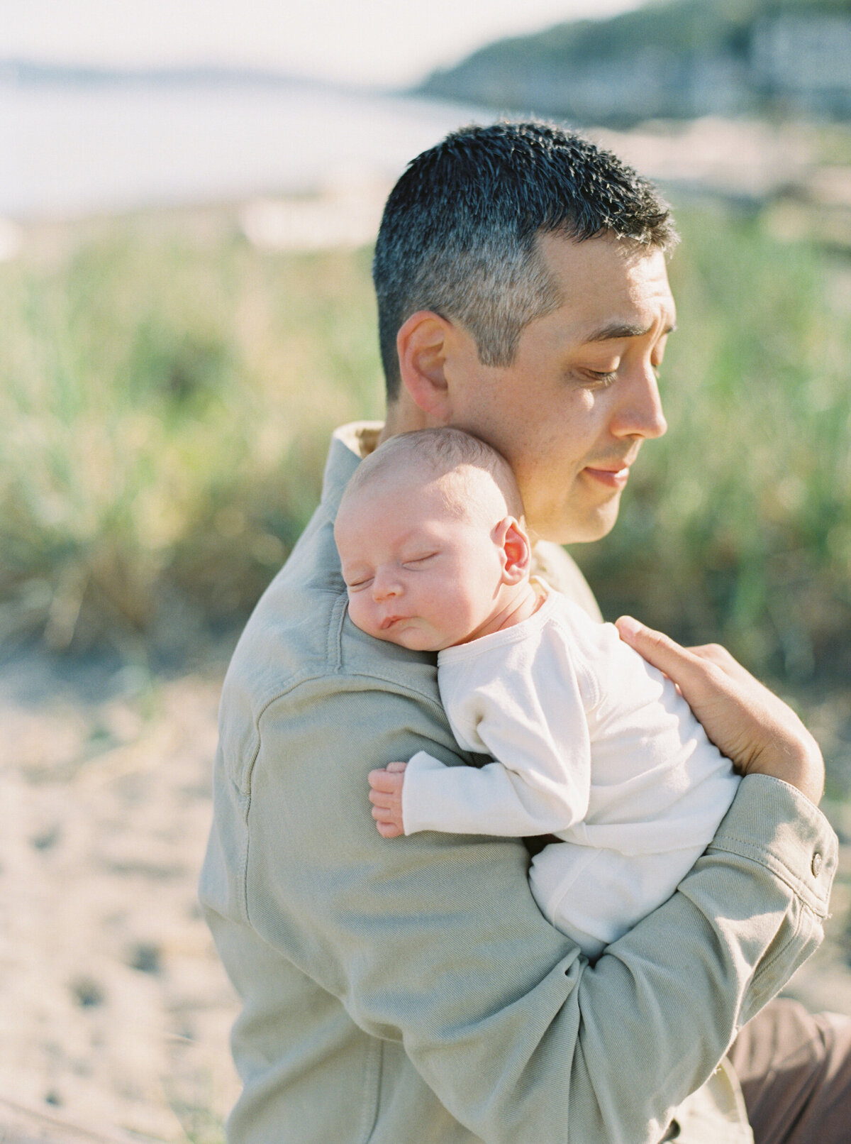 newborn-with-dad
