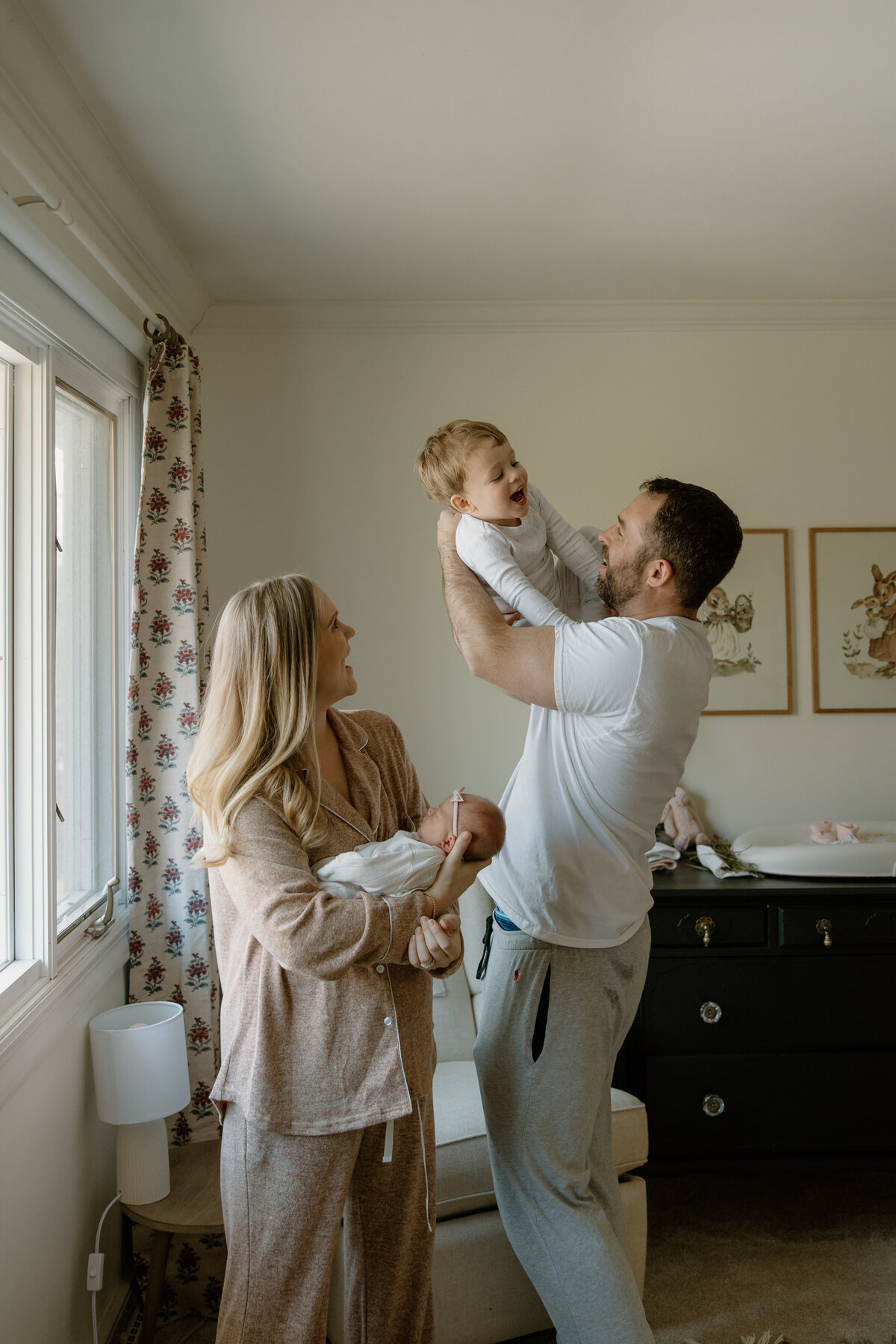 Abigail Anne Photography Storytelling Wedding Photographer in Colorado and Chicago — Family Photo 1