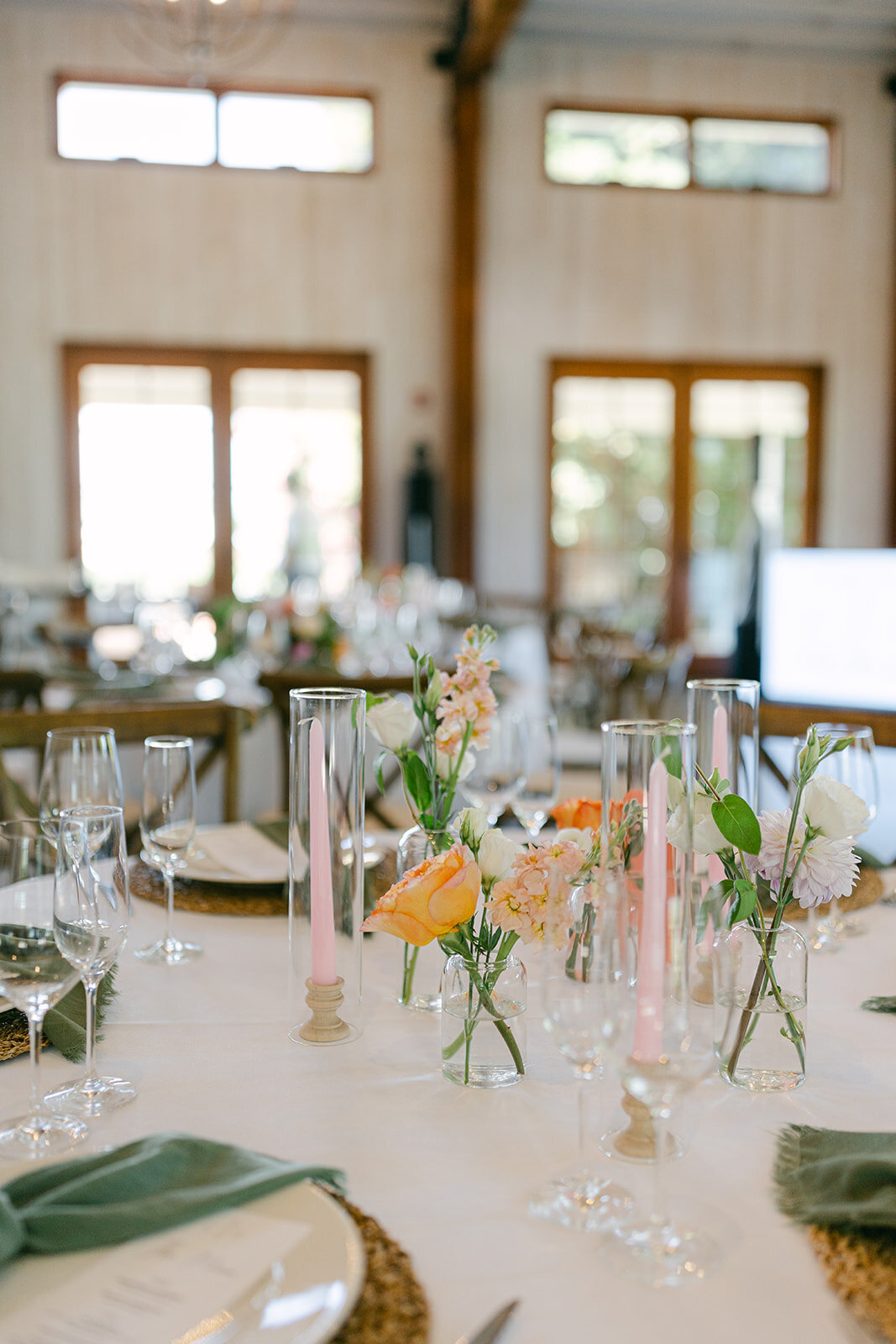 wedding centerpieces bud vases with candles