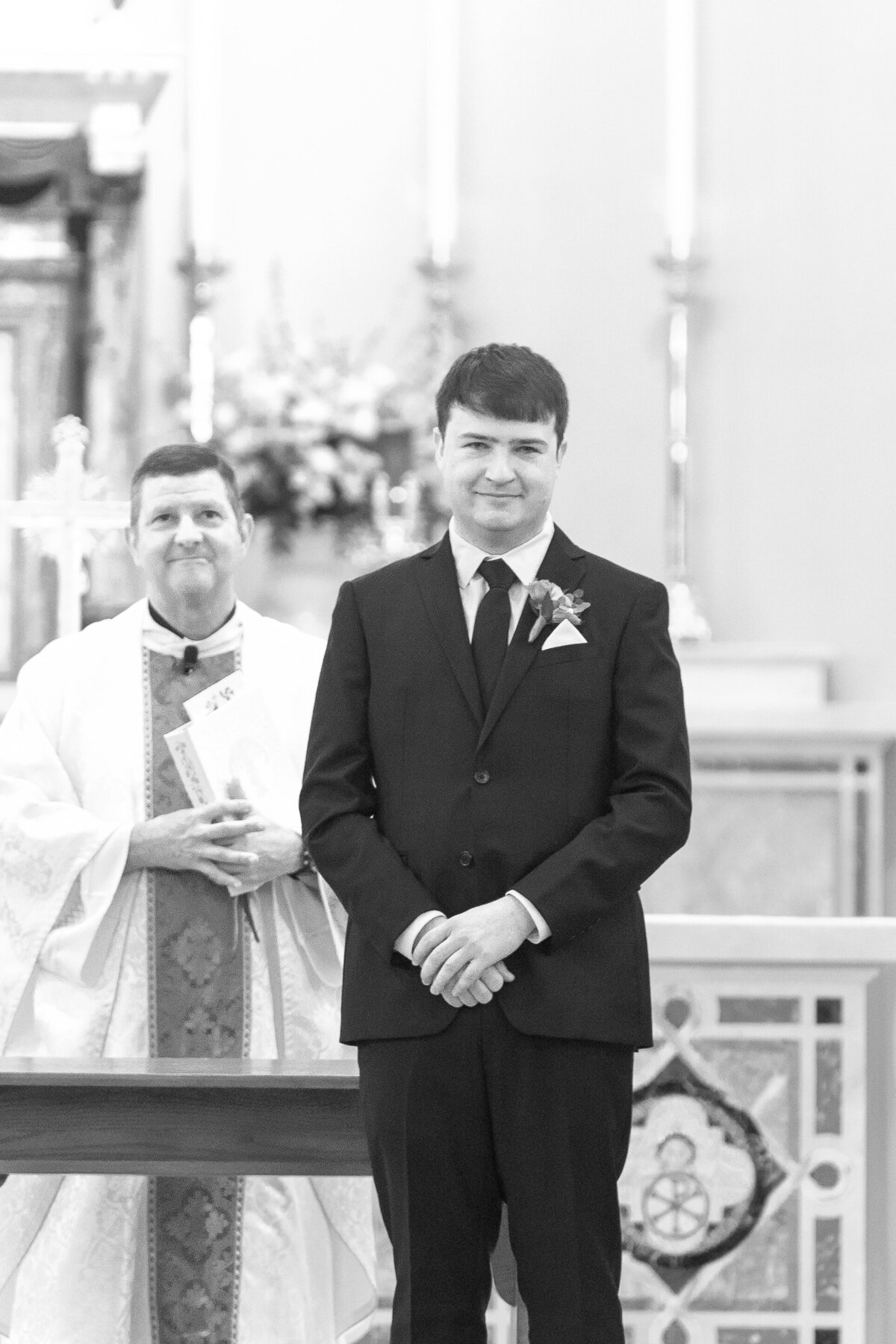 Sonja and Steven Wedding - The Press Room and Sacred Heart Cathedral - East Tennessee Wedding Photographer - Alaina René Photogrpahy_-188