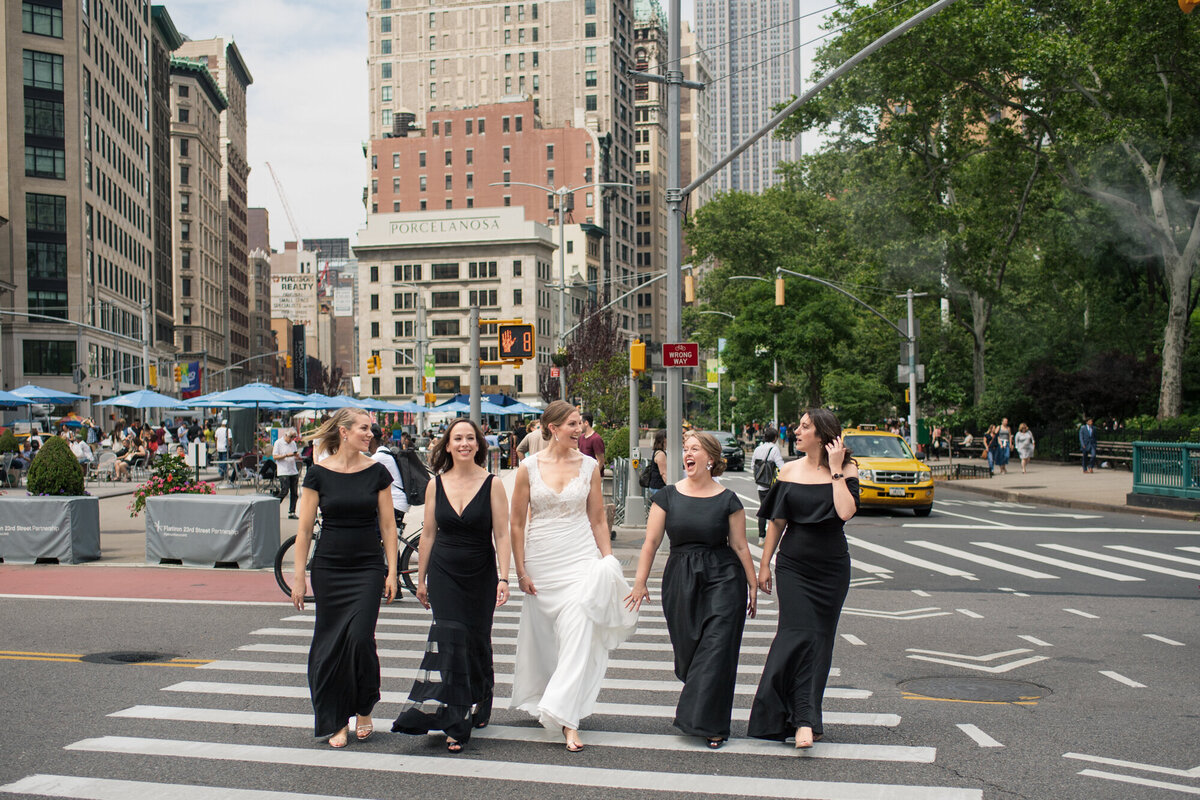 nyc-bride-and-bridesmaids-in-street