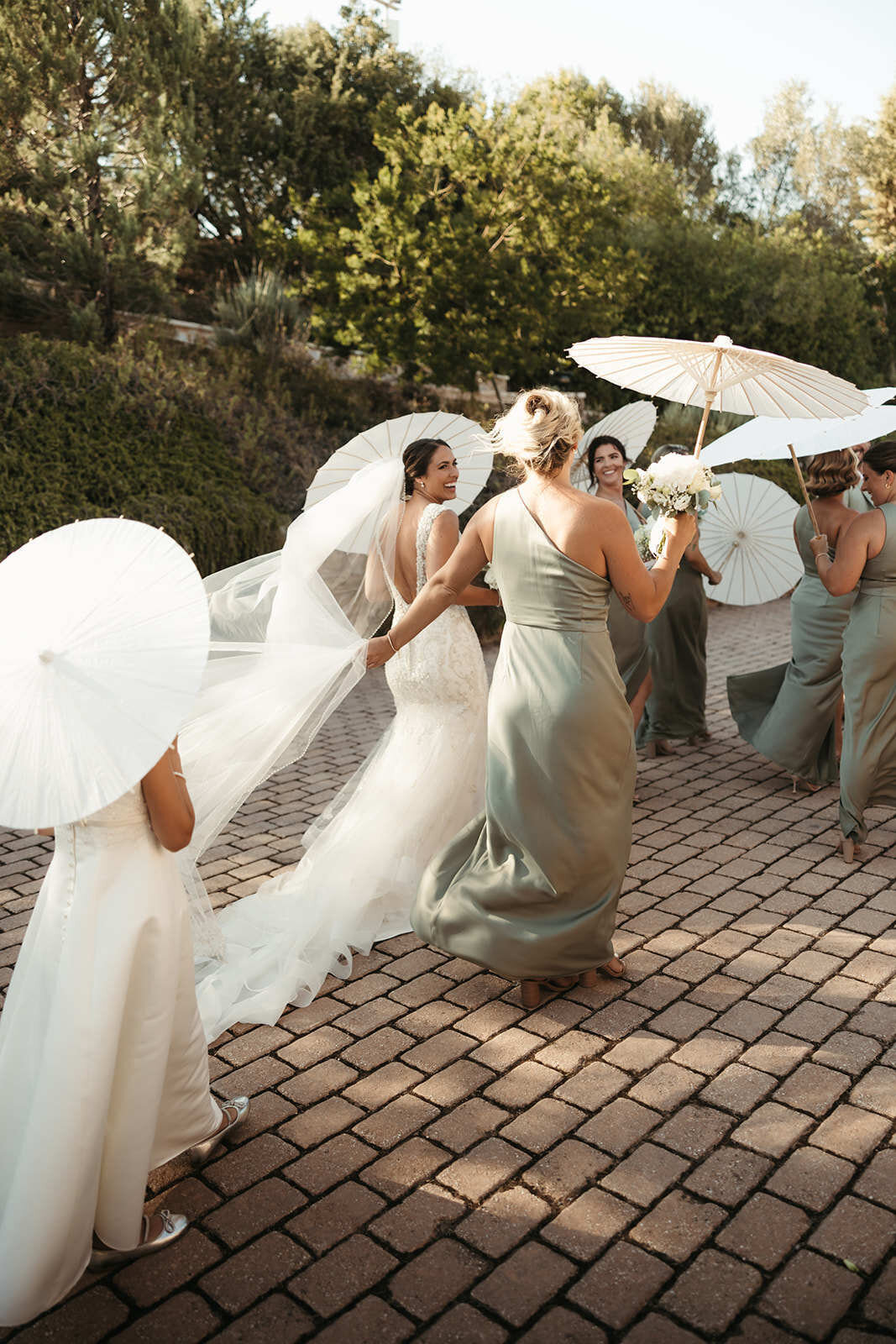 Alexandra&JoshWedding_04AlexAndTheGirls0531