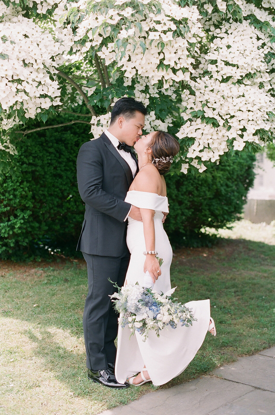 Elopement_Sailboat_Wedding_Newport_RI548121_0033101CHilaryBPhotography