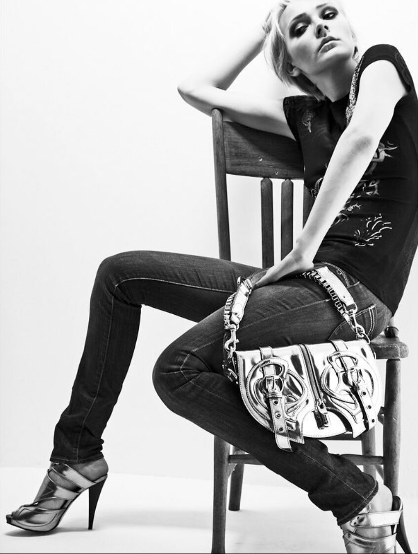 Silver handbag_high key b_w_Edie Styles