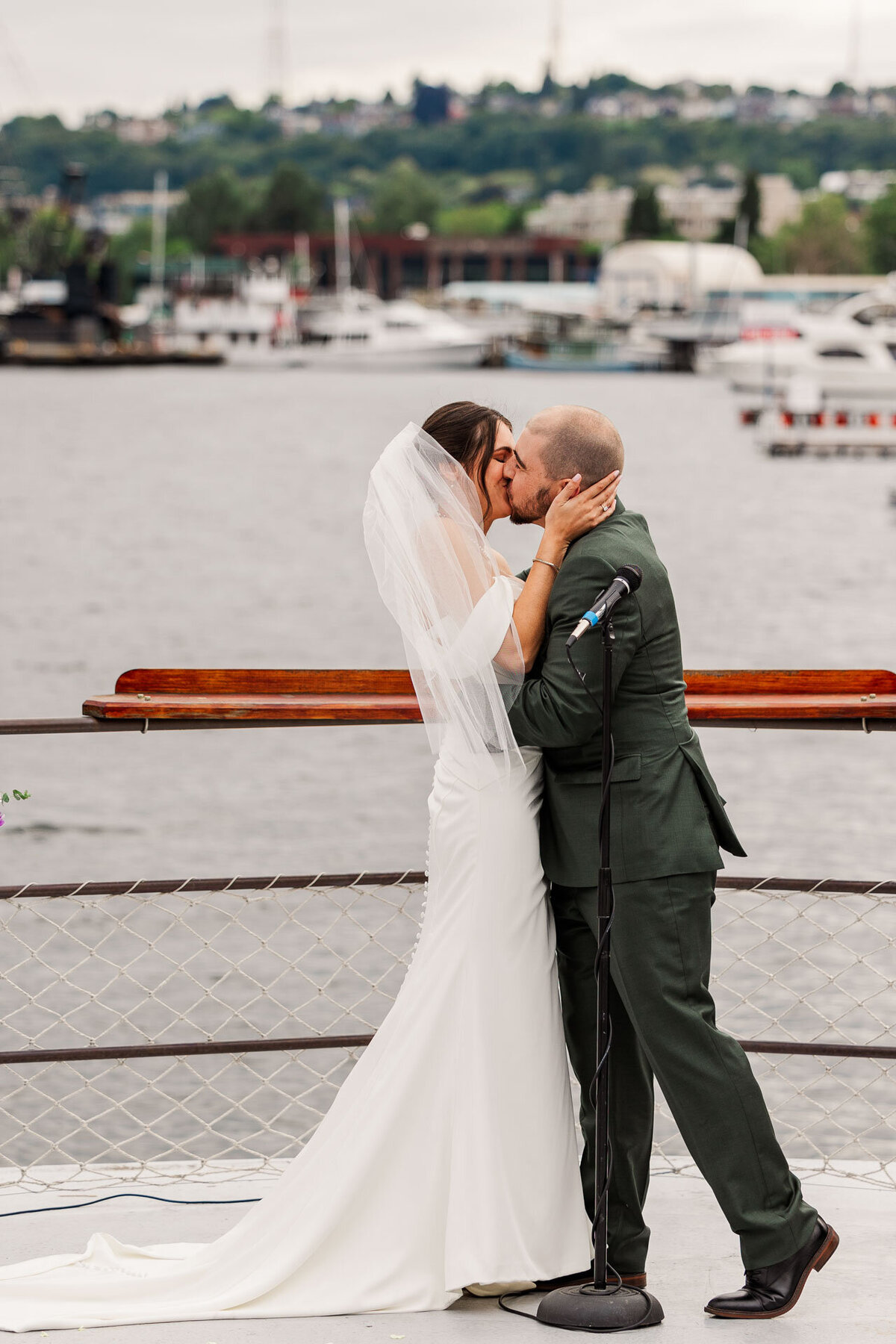 MV-Skansonia-Wedding-Lake-Union-Seattle-WA-23730