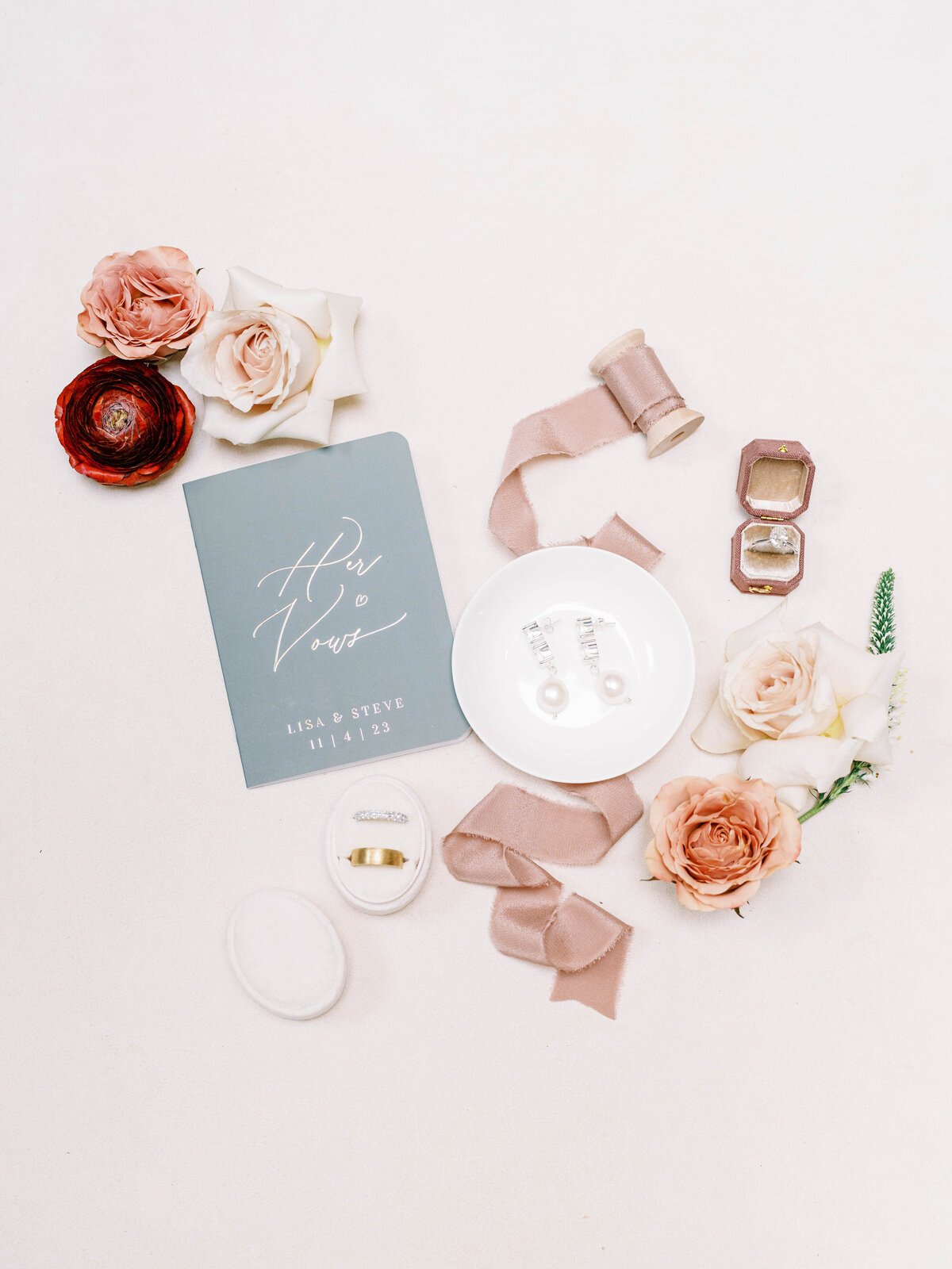 Phoenixville-Foundry-Romantic-Fall-Wedding-Photographer-Bridal-Details_6