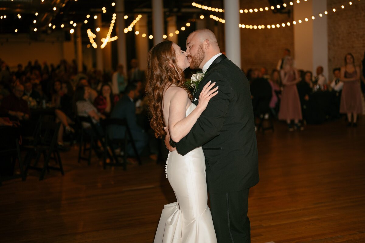 cincinnati-wedding-photographerNikki & Brendan-19