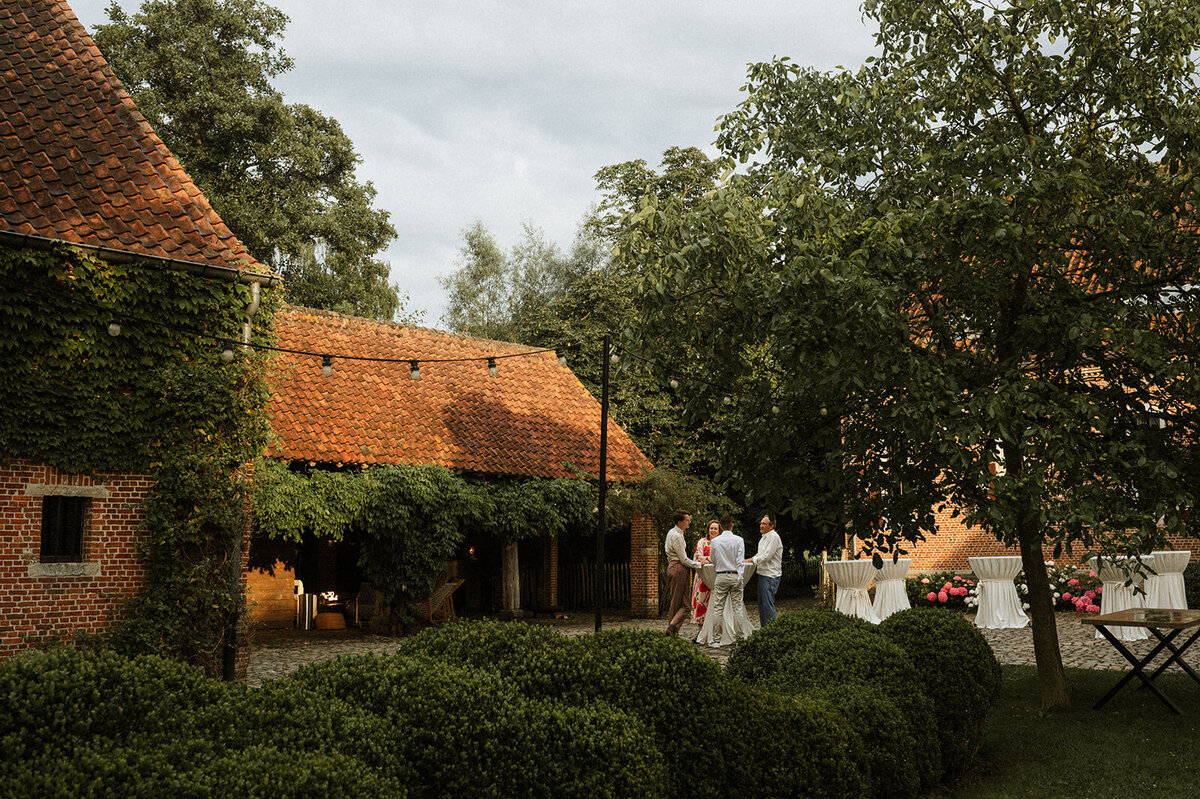 Herentals, salon weddings, moody, authentiek, alternatief trouwen,bruid, 2026, elopent, intiem, spontaan, tijdloos, trouwfotograaf, antwerpen - diner & dessert-126